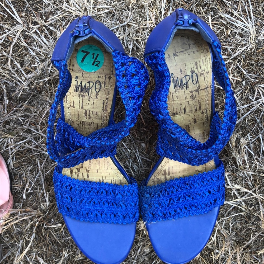 Blue elastic wedges worn once
